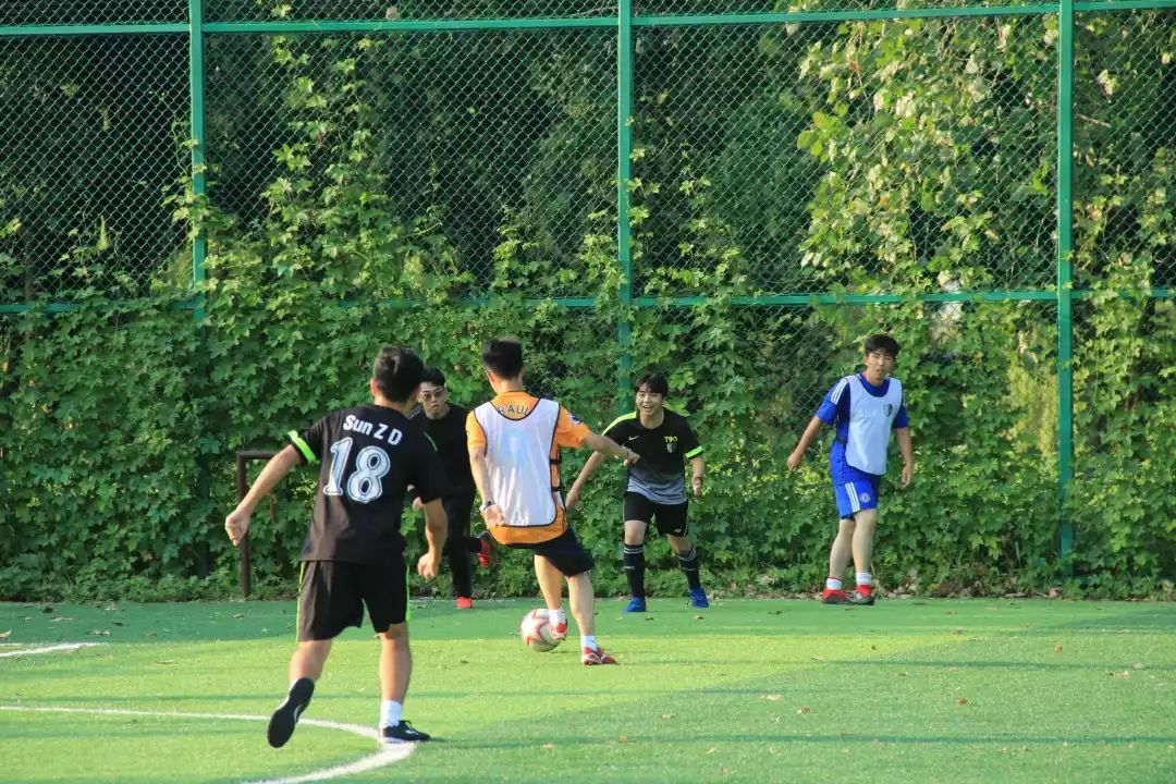 强者逐鹿,欧洲赛场不甘示弱 强者逐鹿,欧洲赛场不甘示弱