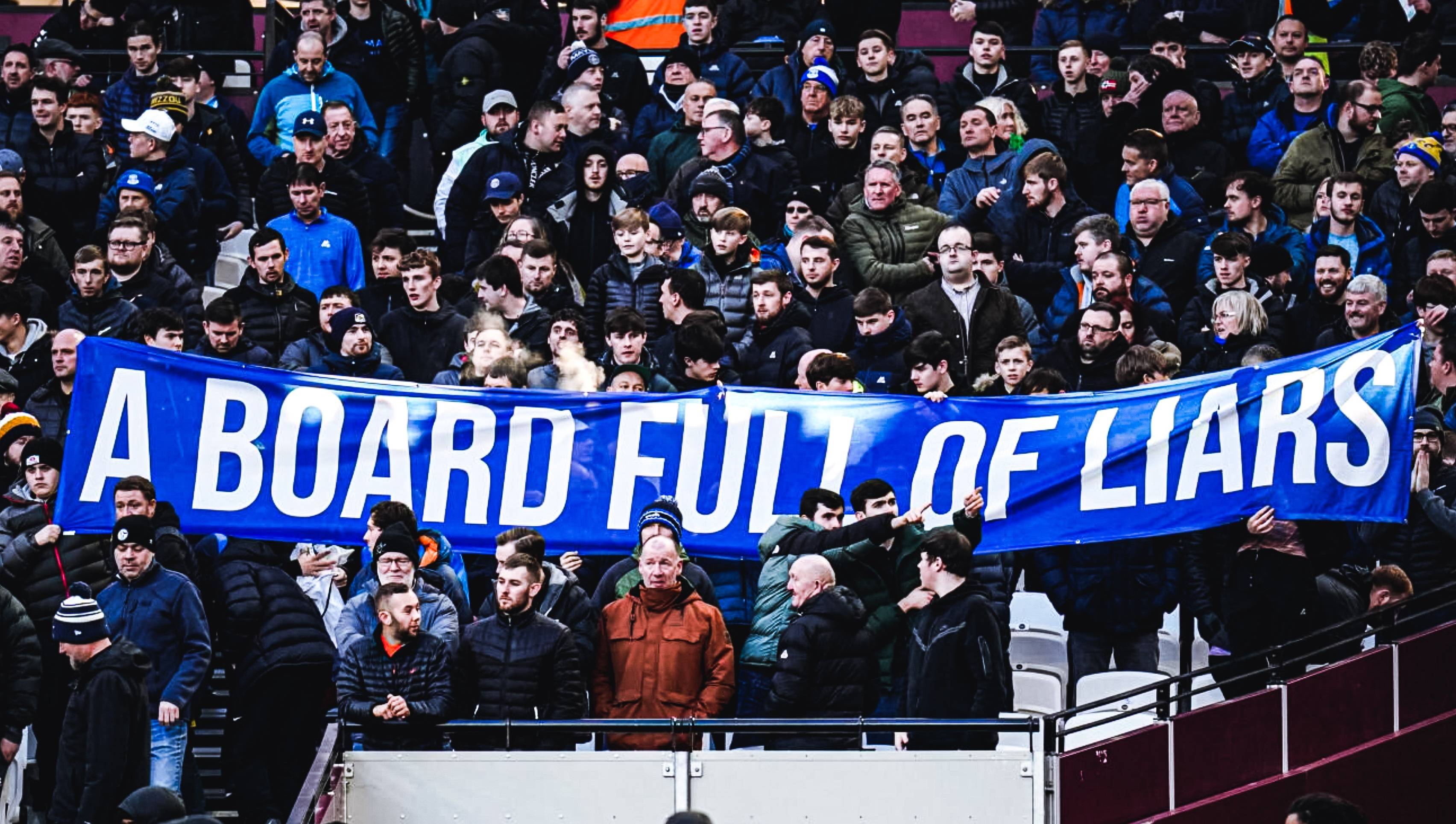 卡利亚里遭遇三连败,陷入保级泥潭 卡利亚里遭遇三连败,陷入保级泥潭