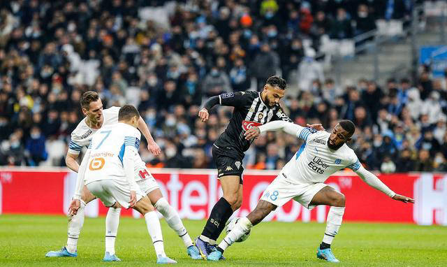 昂热客场告捷,法甲战绩延续良好势头 昂热客场告捷,法甲战绩延续良好势头