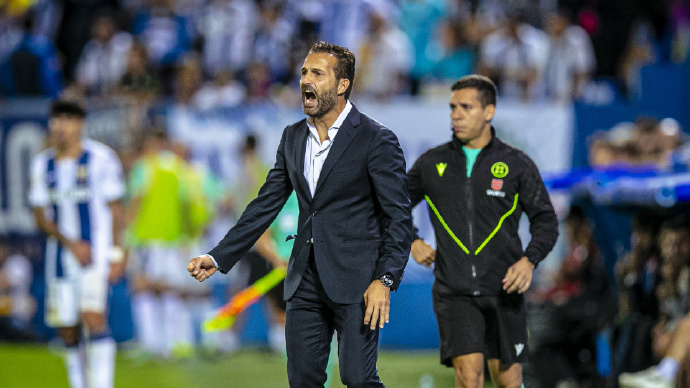 瓦伦西亚主场险胜对手,拒绝失利领队取胜 瓦伦西亚主场险胜对手,拒绝失利领队取胜