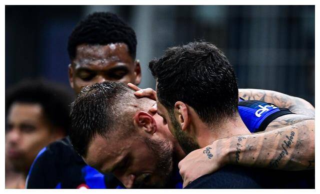 国米势不可挡,博洛尼亚惨遭爆粗 国米势不可挡,博洛尼亚惨遭爆粗