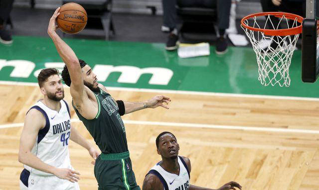 维特赫姆球队在比赛中表现抢眼,夺得胜利 维特赫姆球队在比赛中表现抢眼,夺得胜利