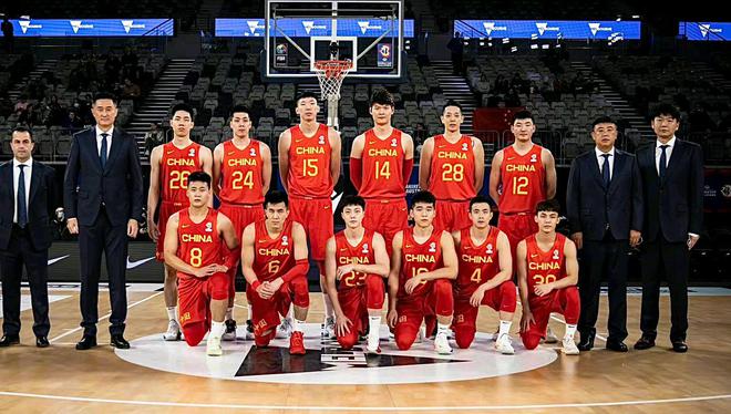 狼鲨队双核携手砍分,球队实力提升 狼鲨队双核携手砍分,球队实力提升