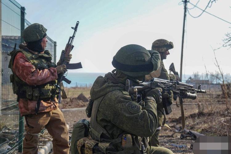 突尼斯队顽强抵抗,难挡对手攻势 突尼斯队顽强抵抗,难挡对手攻势