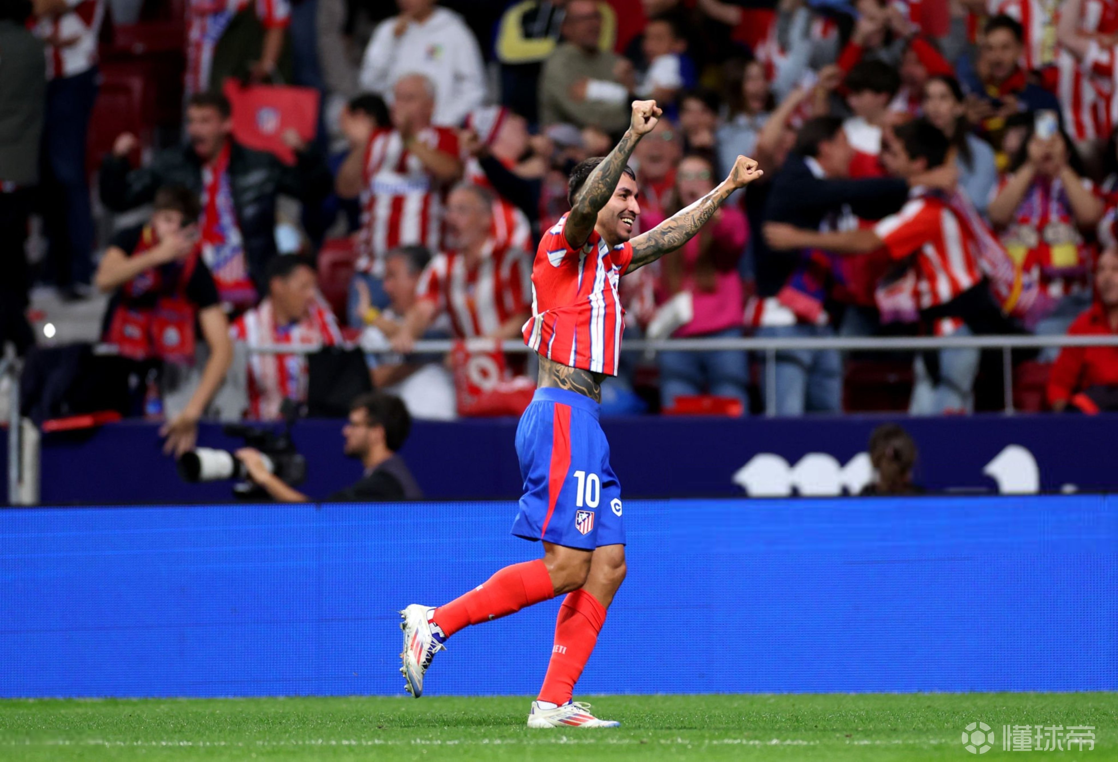 马竞主场憾负,联赛前景堪忧 马竞主场憾负,联赛前景堪忧