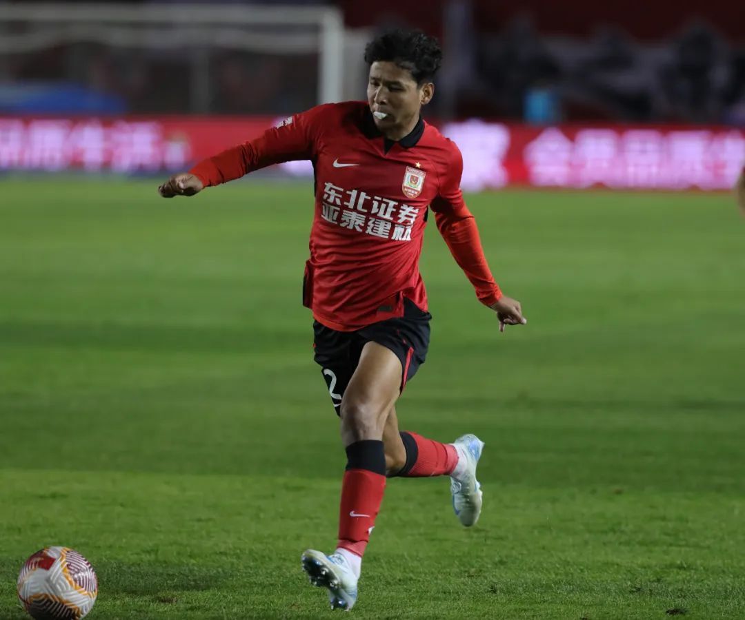 长春亚泰客场大胜浙江绿城,稳居中下游 长春亚泰客场大胜浙江绿城,稳居中下游