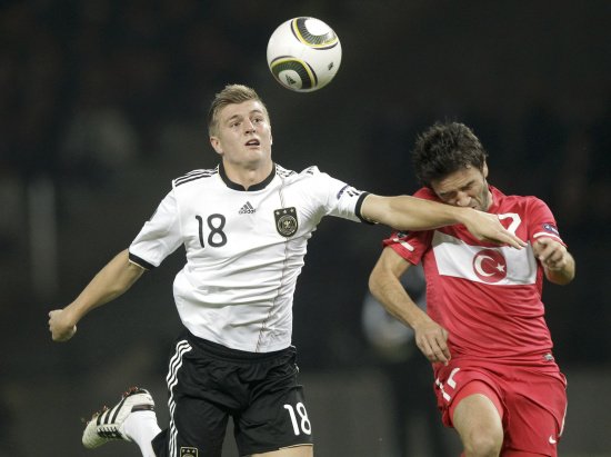 创纪录的比赛瞬间,欧洲预选赛精彩抢眼 创纪录的比赛瞬间,欧洲预选赛精彩抢眼