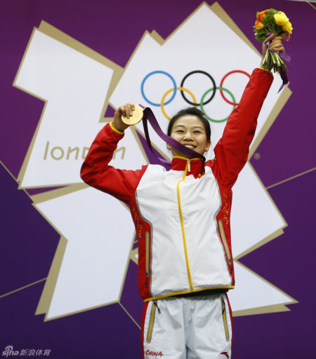 年轻新秀勇夺奖牌,飞跃高峰 年轻新秀勇夺奖牌,飞跃高峰