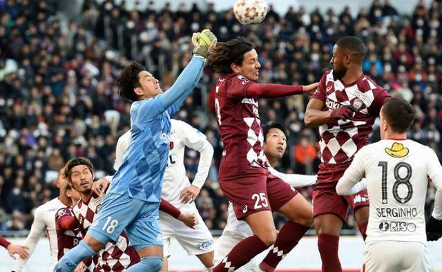 波多尔斯基领衔,带领球队实现逆转 波多尔斯基领衔,带领球队实现逆转