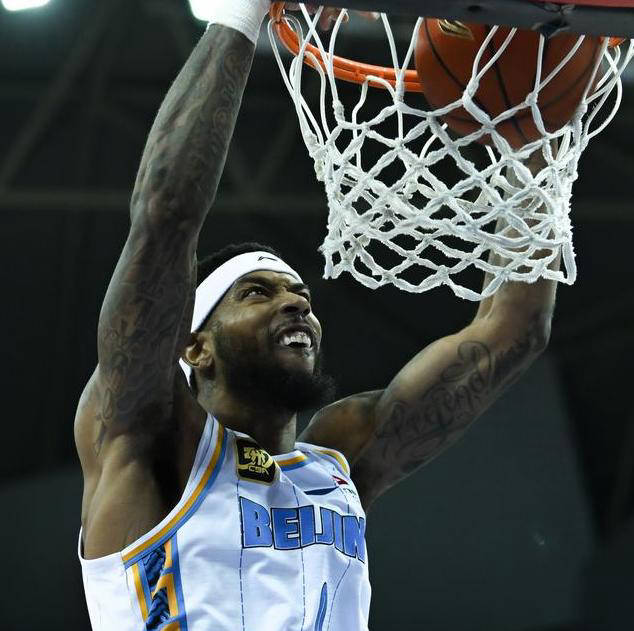 波多尔斯基领衔,带领球队实现逆转 波多尔斯基领衔,带领球队实现逆转