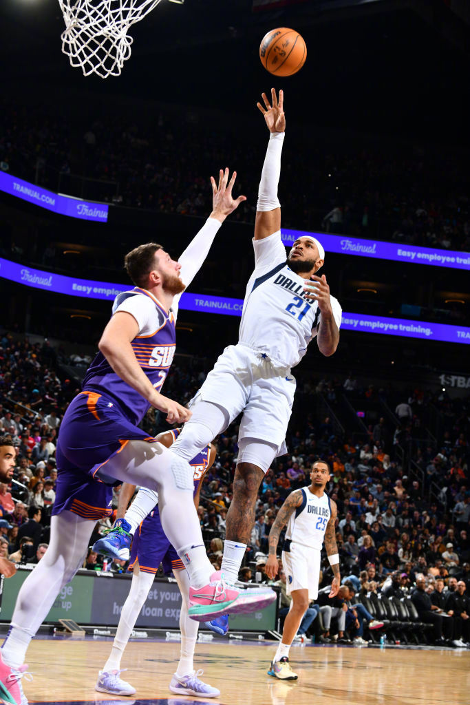 NBA新赛季揭幕战,巨星狂砍50分力挽狂澜 NBA新赛季揭幕战,巨星狂砍50分力挽狂澜