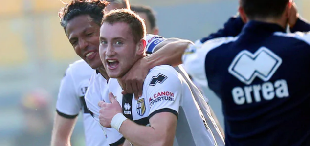 帕尔马主场逆转奏凯,壮大排名 帕尔马主场逆转奏凯,壮大排名