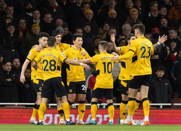 艰难的比赛!切尔西球队在尾声翻盘 艰难的比赛!切尔西球队在尾声翻盘