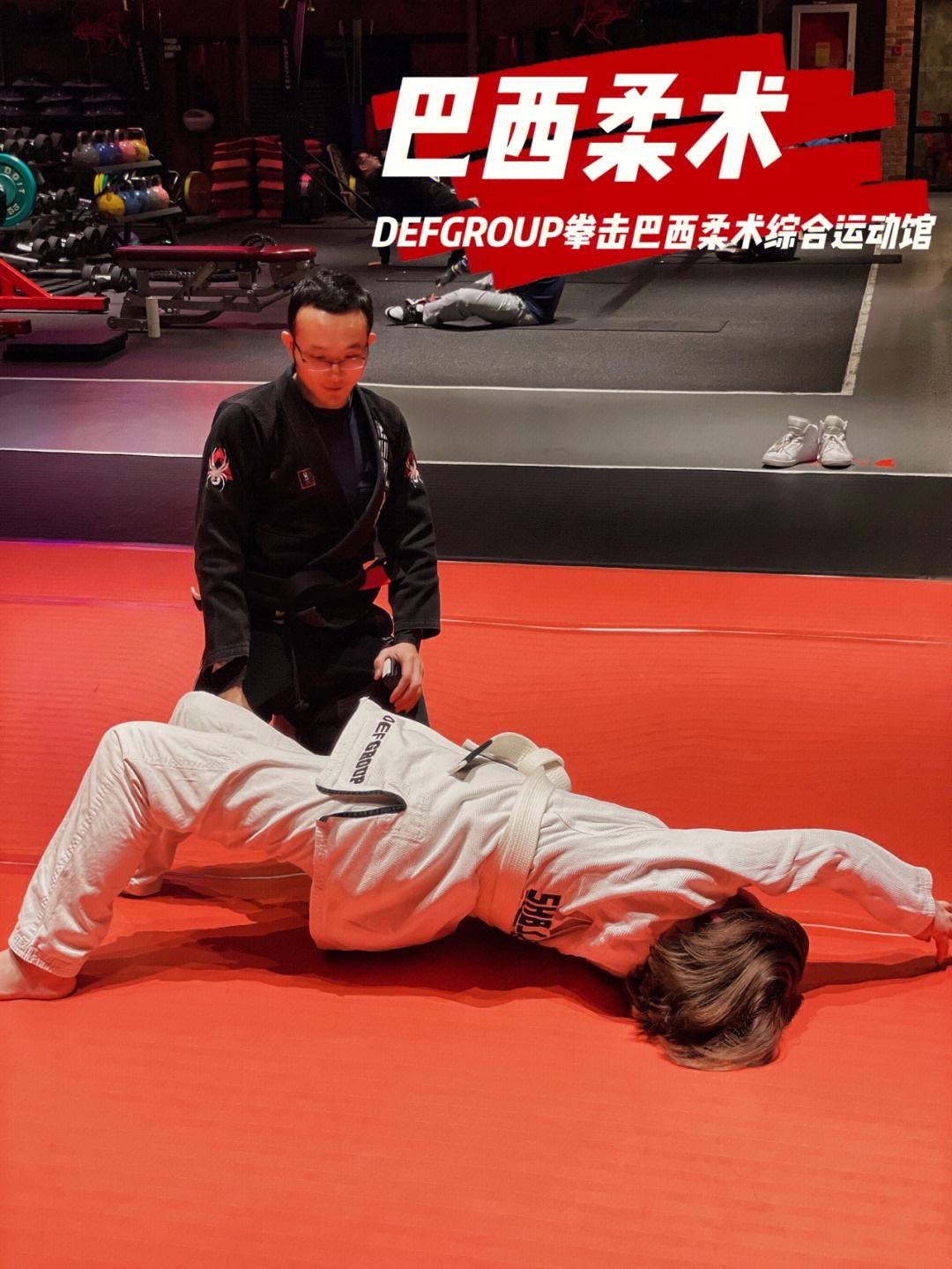 巴西球员脚下功夫表现出色受好评 巴西球员脚下功夫表现出色受好评