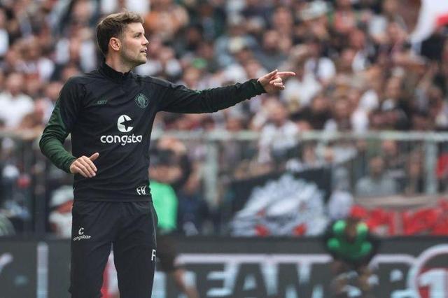 曼联逆转击败劲旅,球员斩获绝杀进球 曼联逆转击败劲旅,球员斩获绝杀进球