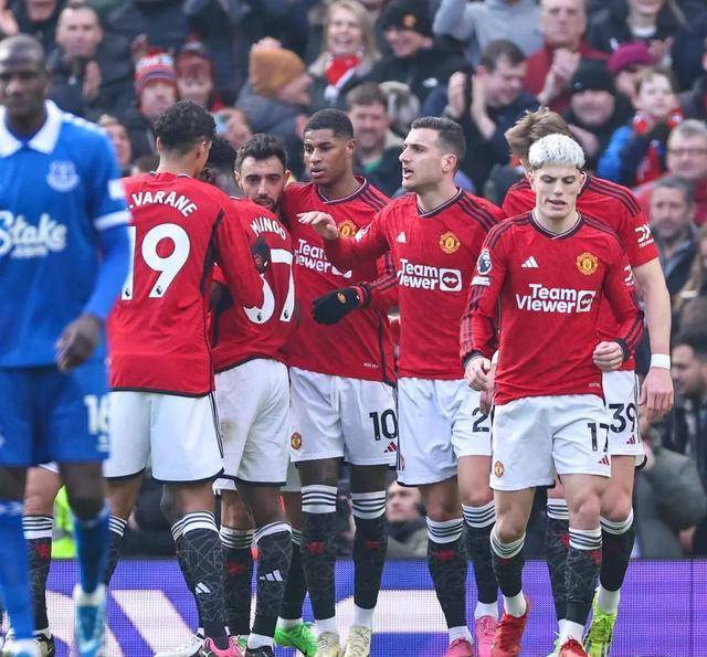 曼联风波不断,球队团结力量或受到考验 曼联风波不断,球队团结力量或受到考验