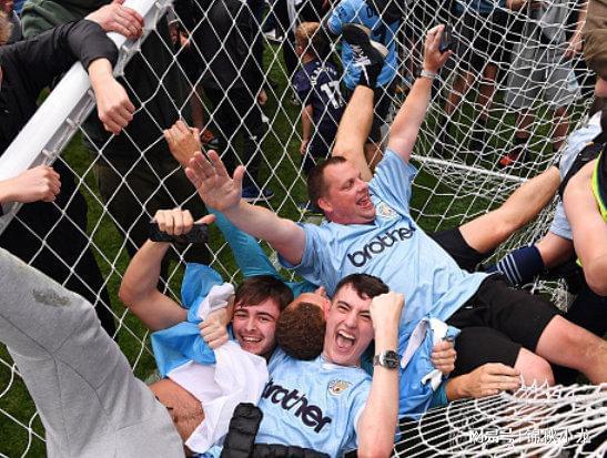 南美洲篮球冠军诞生,球迷疯狂庆祝 南美洲篮球冠军诞生,球迷疯狂庆祝