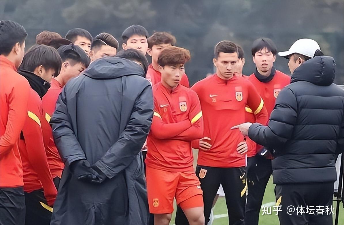 铁腰铁腿!某队铁腰铁腿护卫球门稳固 铁腰铁腿!某队铁腰铁腿护卫球门稳固