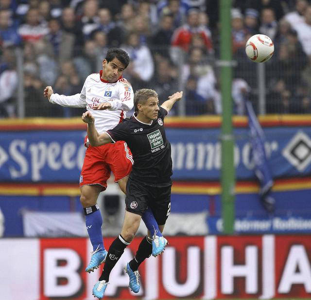 汉堡客场逆转胜,结束不败纪录 汉堡客场逆转胜,结束不败纪录