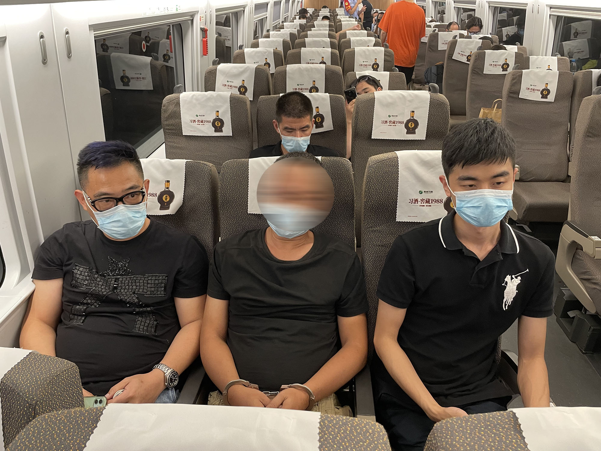 阿尔梅里亚打出逆转拼劲,瓦解对手抗议防线 阿尔梅里亚打出逆转拼劲,瓦解对手抗议防线