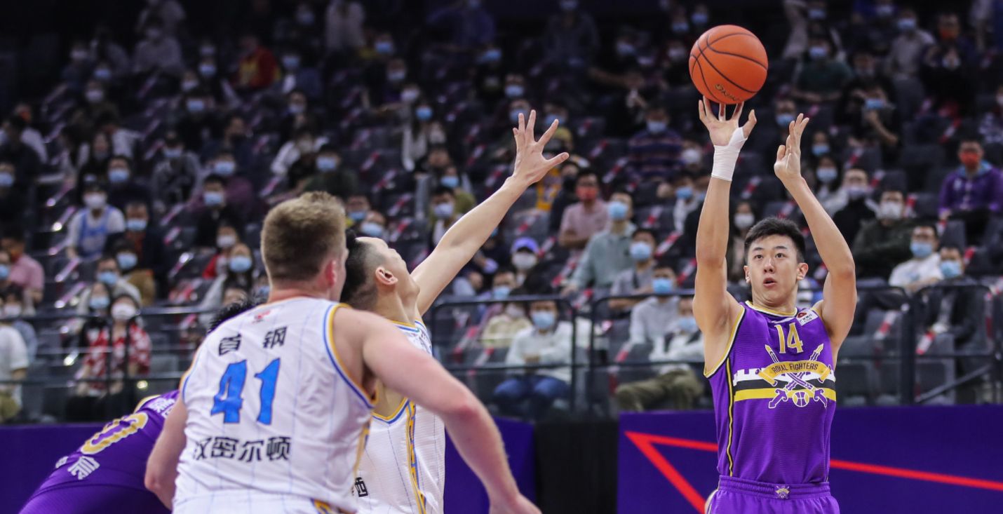 俄罗斯篮球联盟季后赛即将展开残酷对决 俄罗斯篮球联盟季后赛即将展开残酷对决