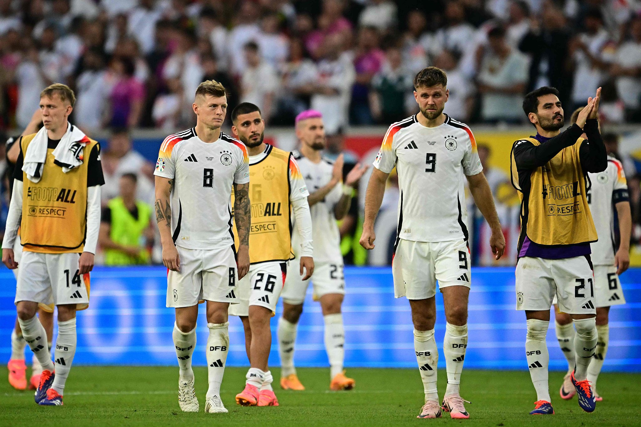 德国国家队在比赛中取得主场胜利 德国国家队在比赛中取得主场胜利