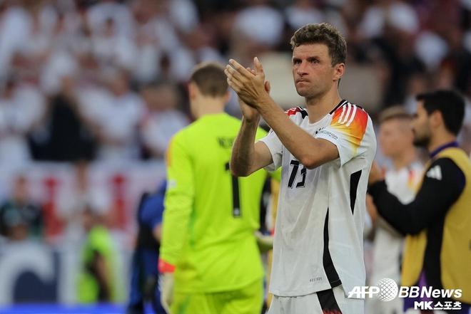 德国国家队在比赛中取得主场胜利 德国国家队在比赛中取得主场胜利