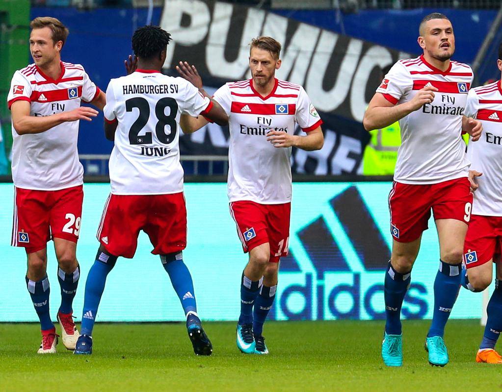 汉堡队员受伤频繁,球队战力受到影响 汉堡队员受伤频繁,球队战力受到影响