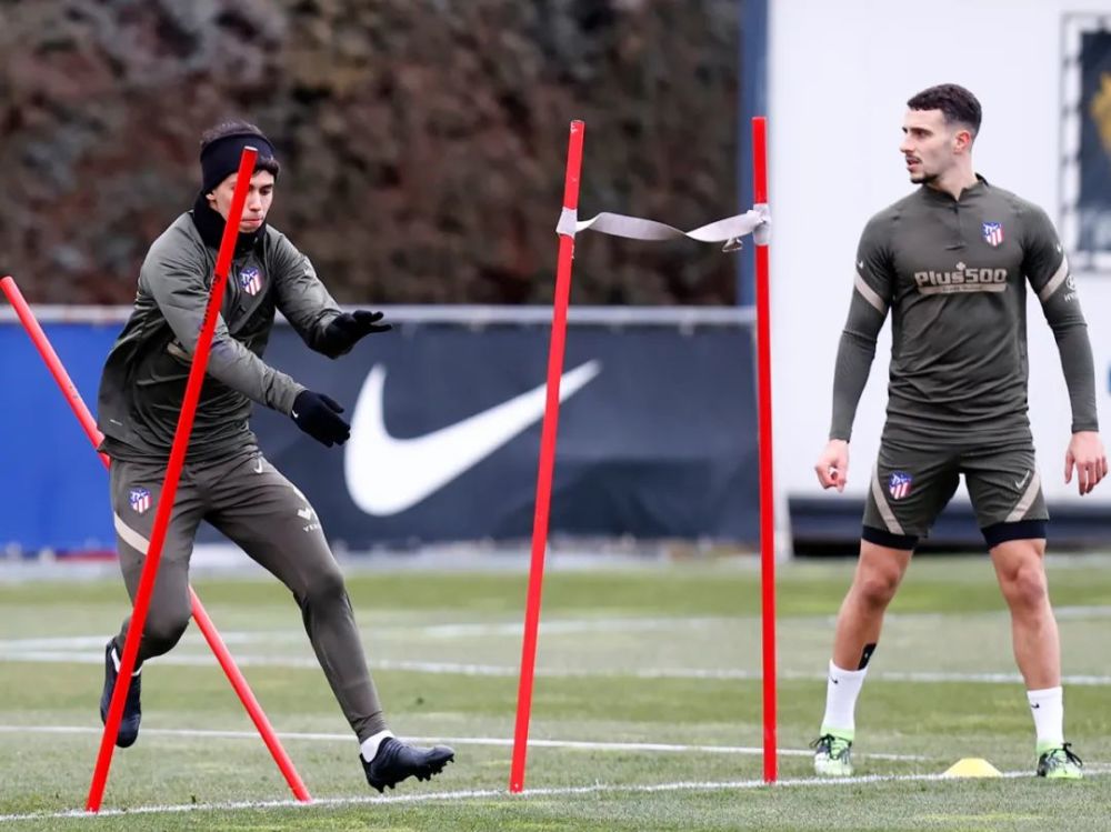 罗马主场优势明显,备战冲冠心气高昂 罗马主场优势明显,备战冲冠心气高昂