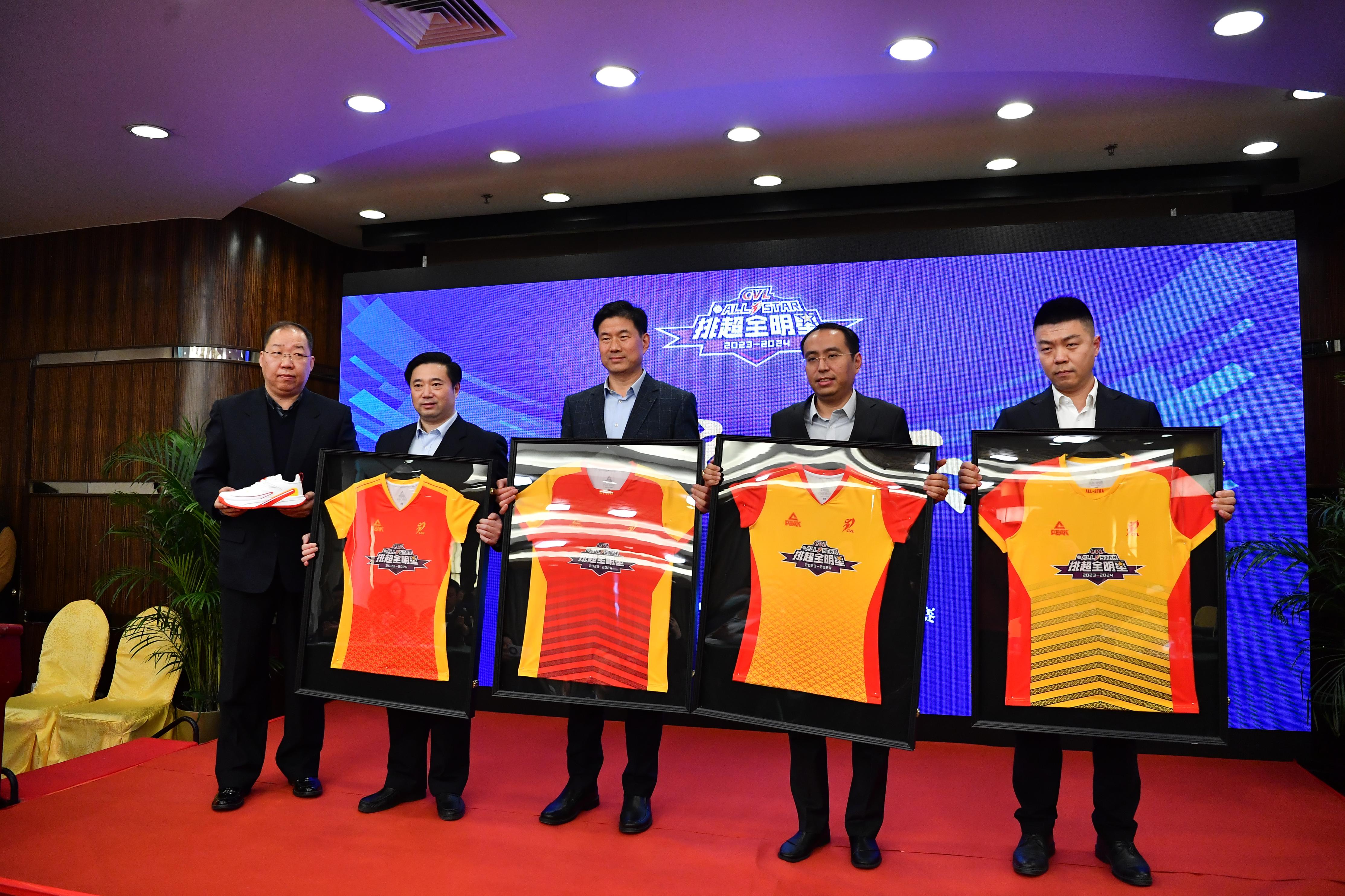 全明星赛巨星齐聚,为球迷带来视觉盛宴 全明星赛巨星齐聚,为球迷带来视觉盛宴