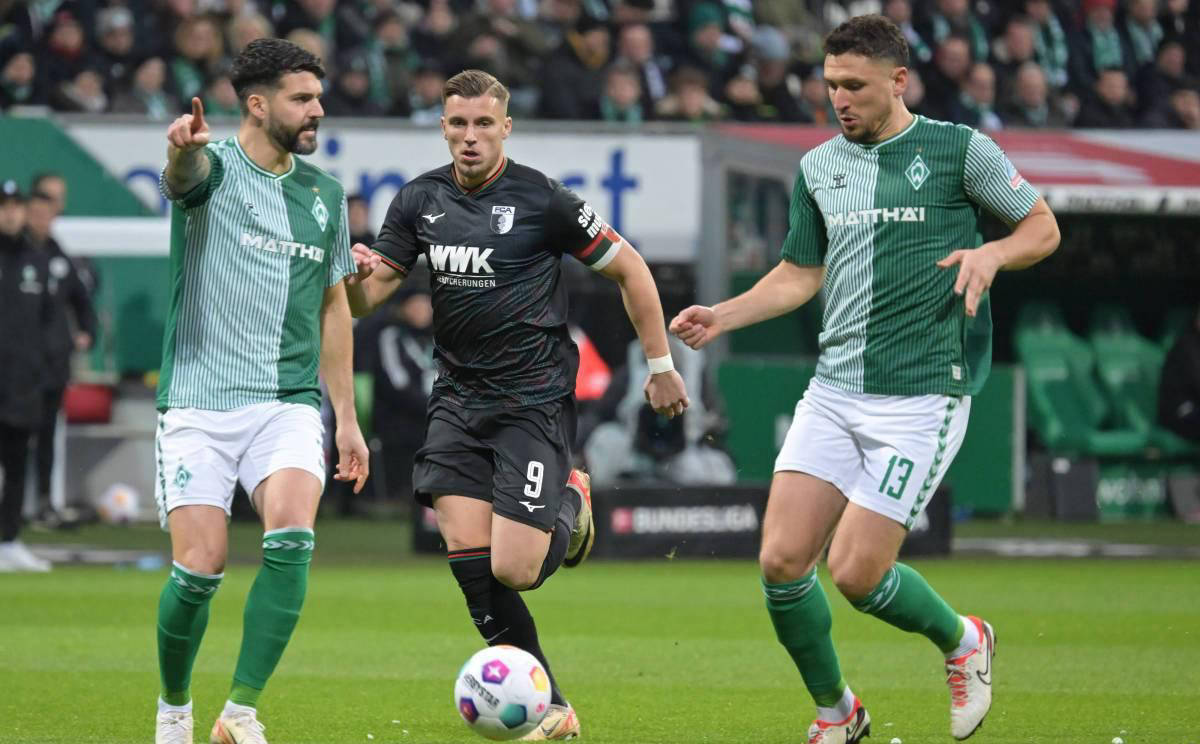 多特蒙德球员受伤,教练组表示忧虑 多特蒙德球员受伤,教练组表示忧虑