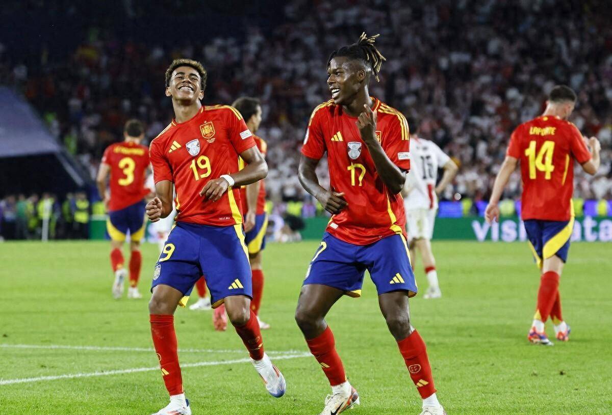 西班牙足球联赛激战不停火爆热议! 西班牙足球联赛激战不停火爆热议!