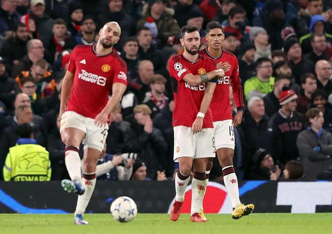 曼联名宿现身球馆,见证球队取得胜利 曼联名宿现身球馆,见证球队取得胜利