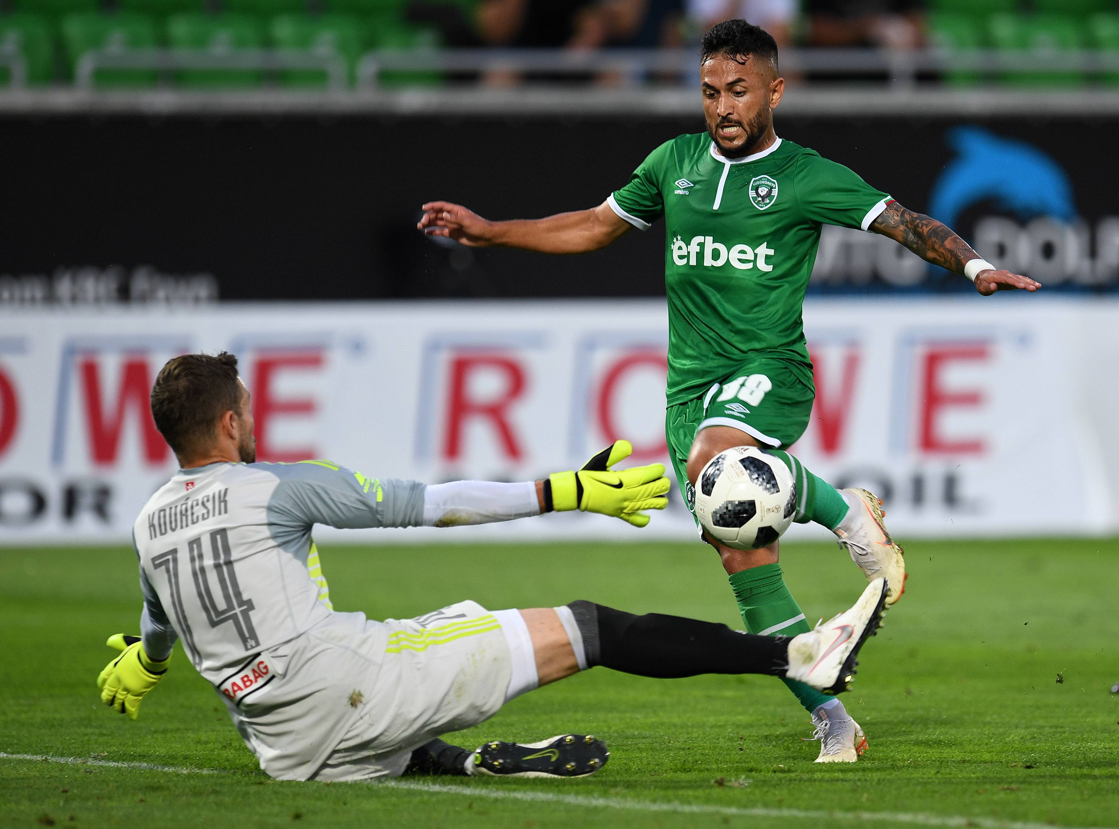 摩纳哥客场战平南特，争夺欧战资格