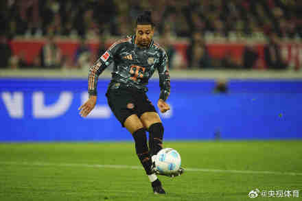 斯图加特主场大捷,积分榜重返榜首 斯图加特主场大捷,积分榜重返榜首