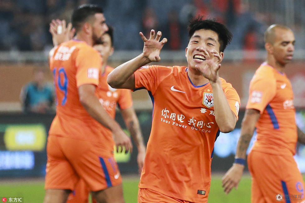 恒大客场力克鲁能,继续保持佳绩 恒大客场力克鲁能,继续保持佳绩