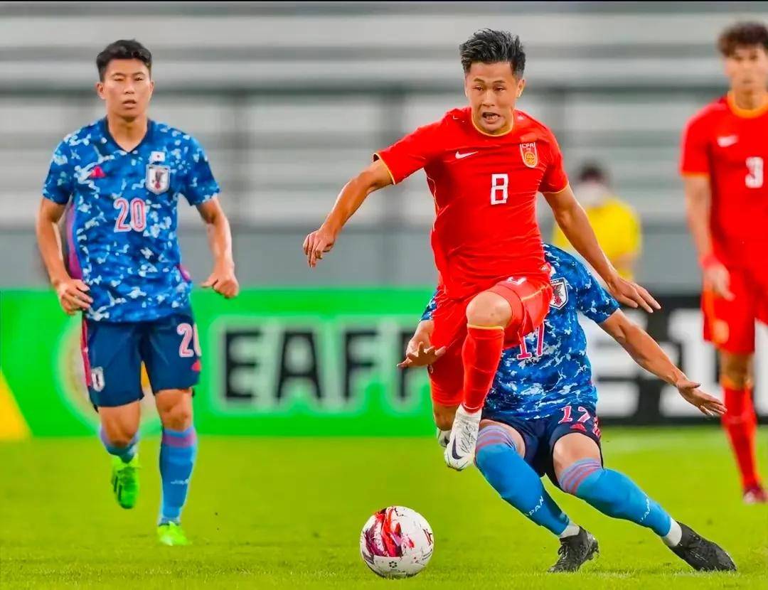 精彩回放:球员们的英勇奋斗之路 精彩回放:球员们的英勇奋斗之路