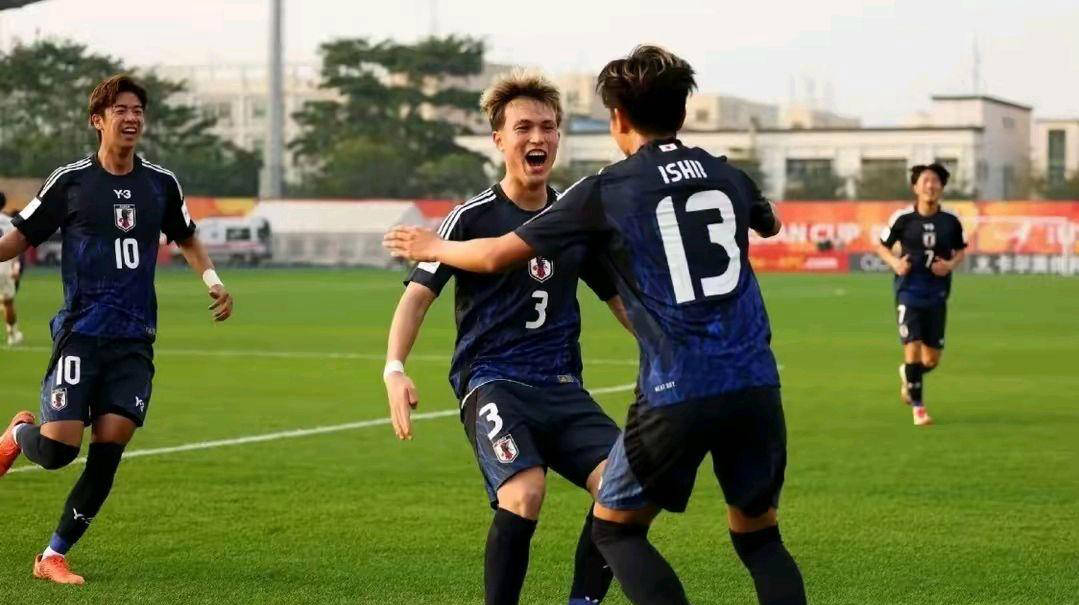 泰国队在亚洲杯赛事中获得佳绩 泰国队在亚洲杯赛事中获得佳绩