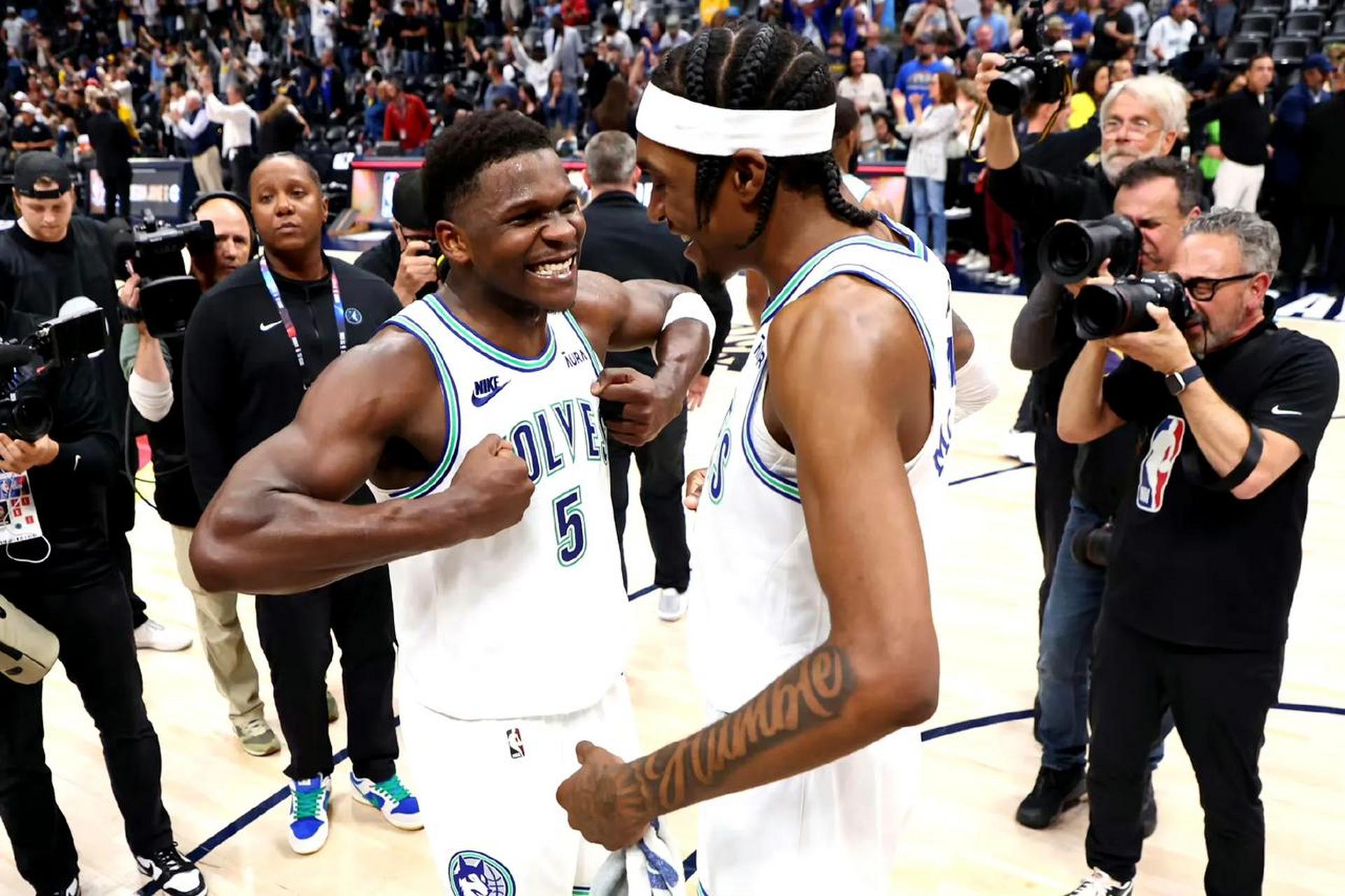 森林狼卫冕成功,守住冠军地位 森林狼卫冕成功,守住冠军地位