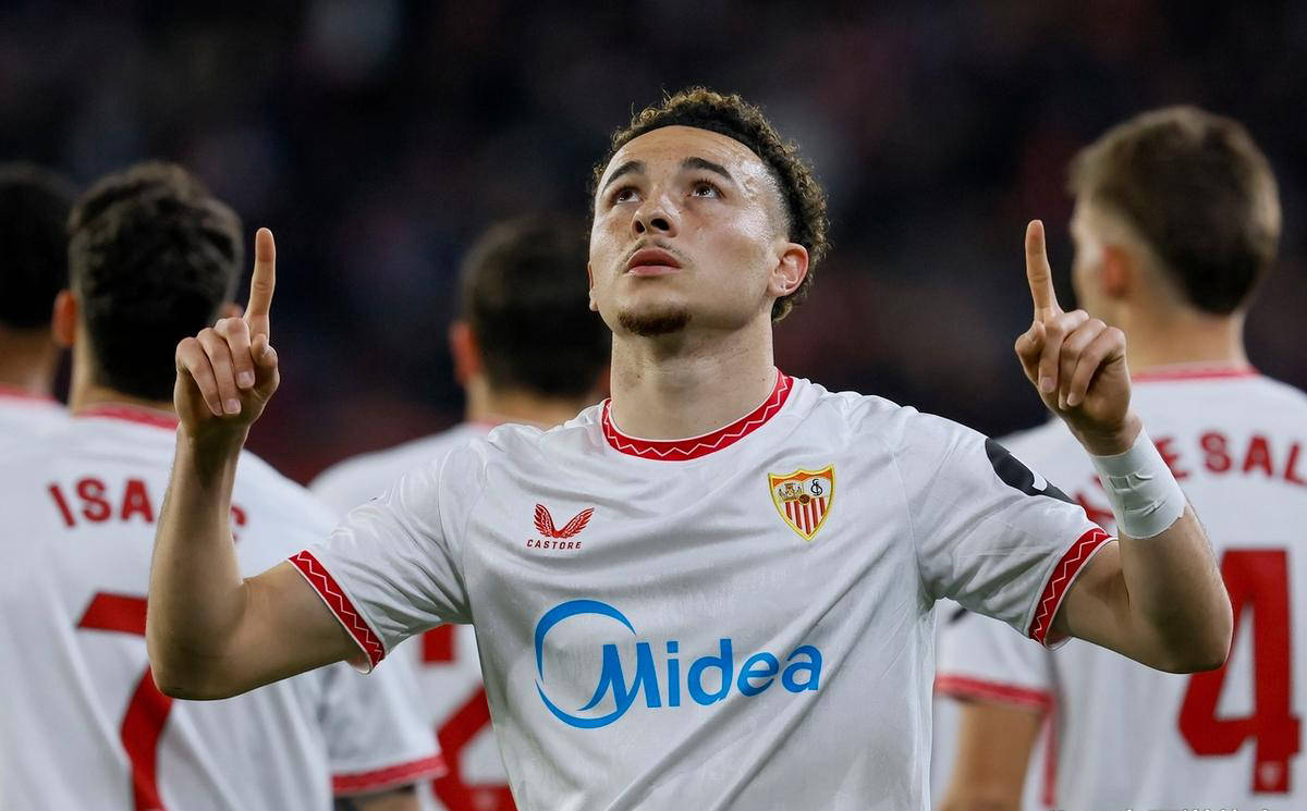 根特客场战胜对手,积分榜上升 根特客场战胜对手,积分榜上升