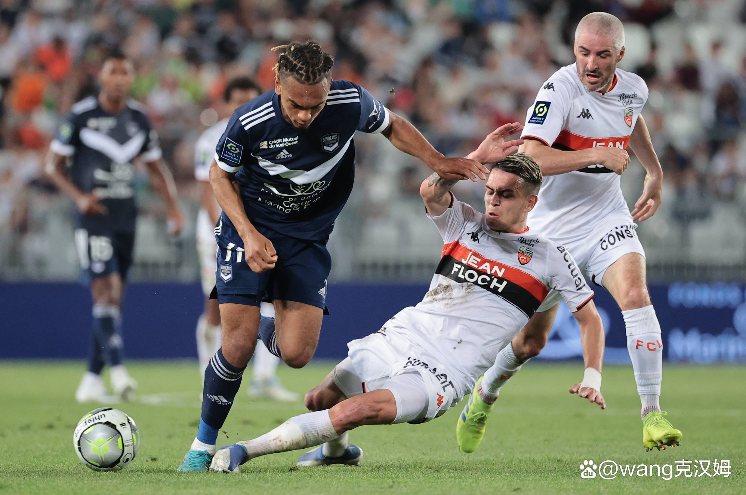 佛罗伦萨主场战平,保级形势岌岌可危 佛罗伦萨主场战平,保级形势岌岌可危