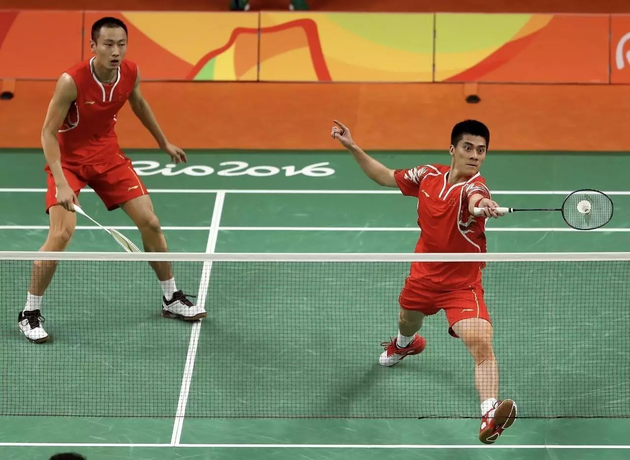 战术调整有效果,球队在比赛中掌控全局 战术调整有效果,球队在比赛中掌控全局