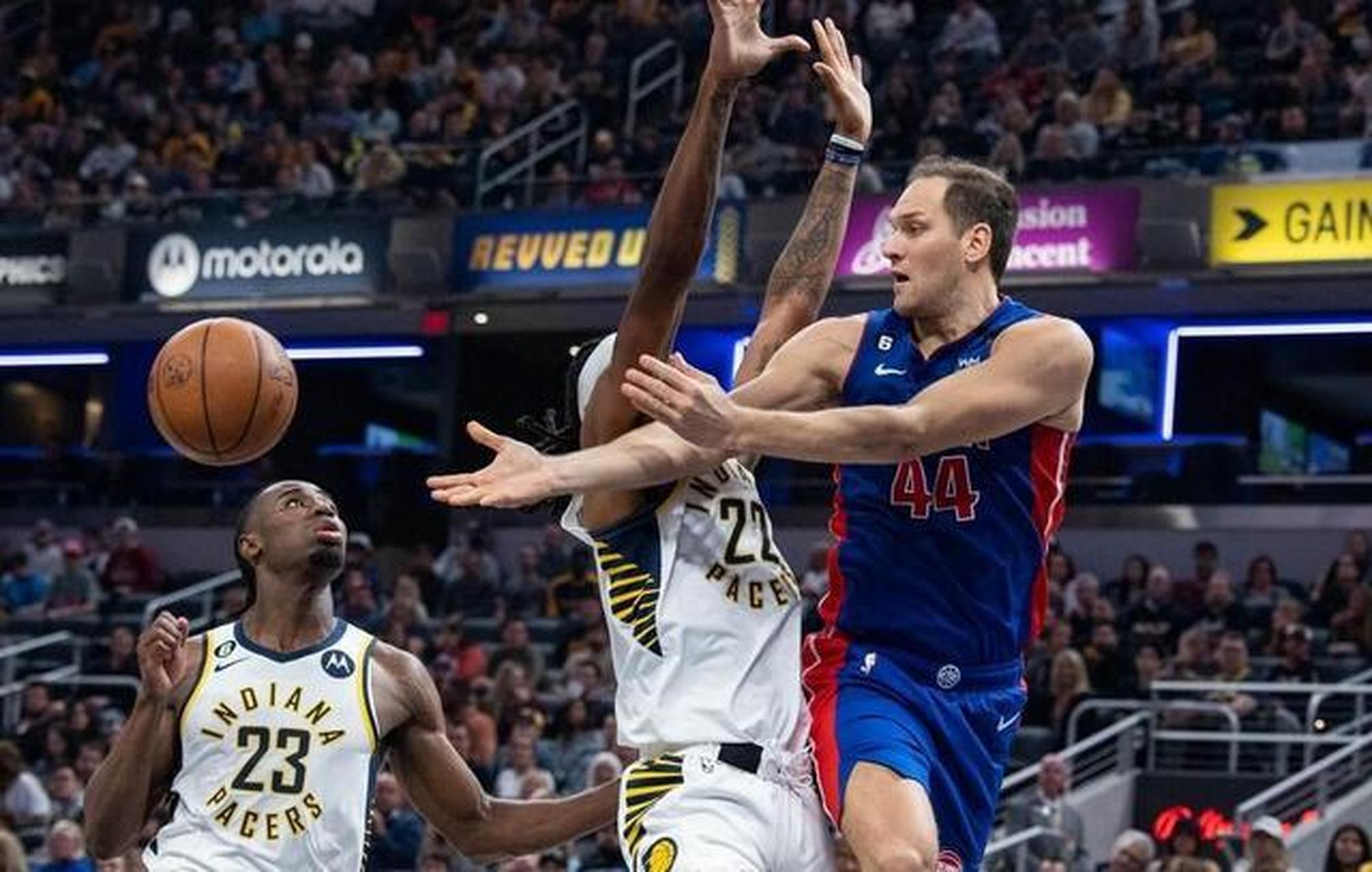 步行者轻取活塞，特纳全场表现出色