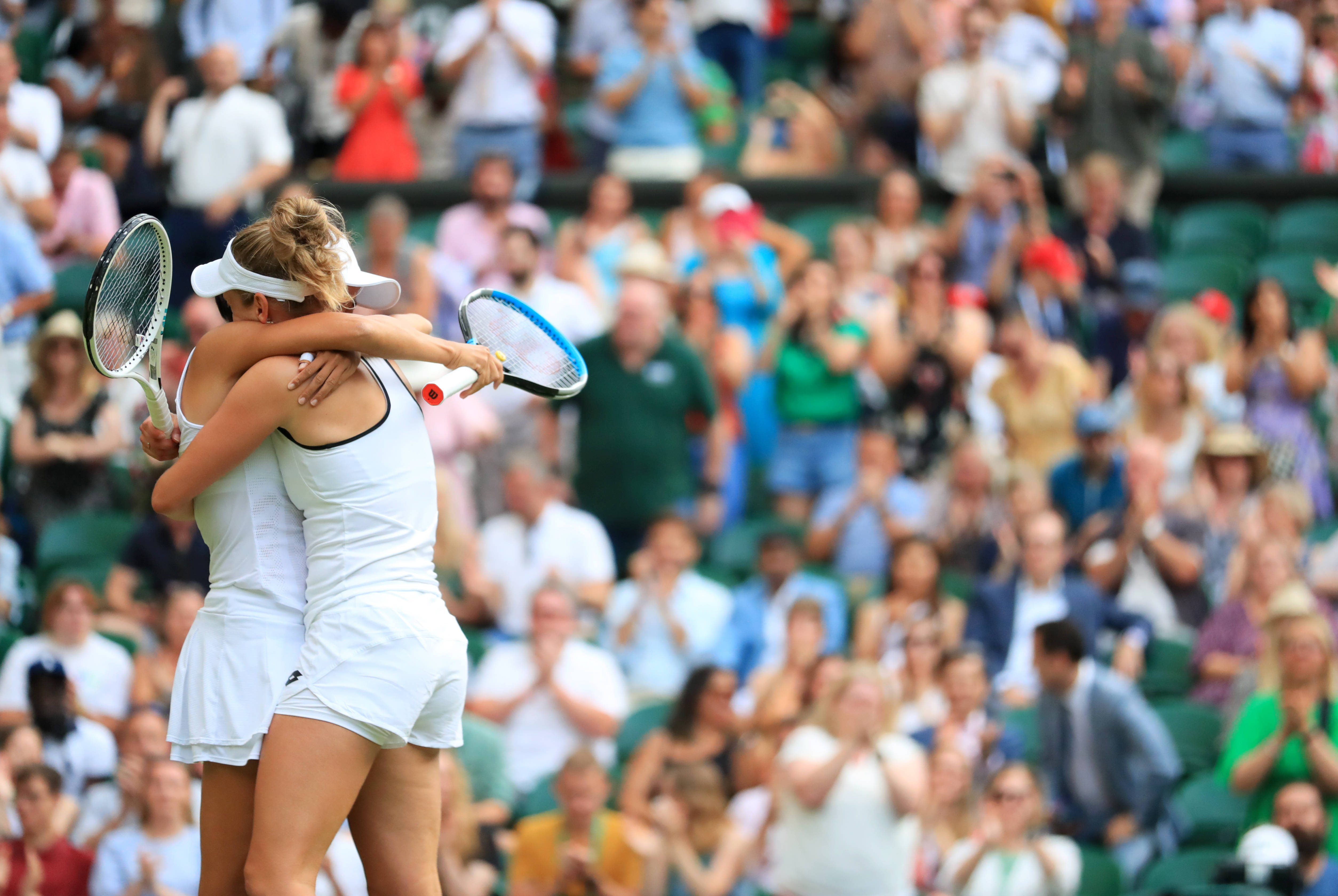 梅尔滕斯负伤离场,皇家贝蒂斯告负完结 梅尔滕斯负伤离场,皇家贝蒂斯告负完结