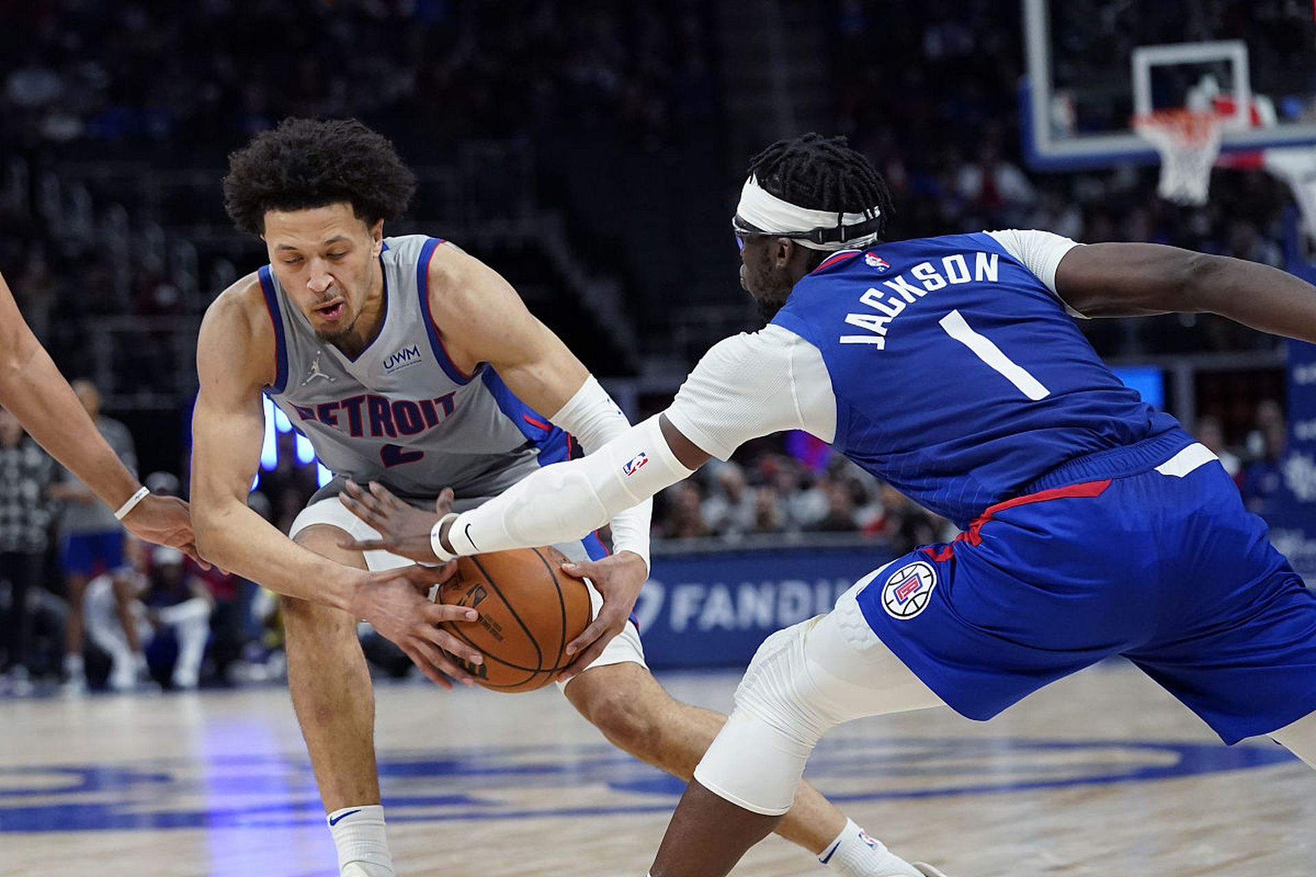 活塞主场告捷,击败灰熊挺进前四 活塞主场告捷,击败灰熊挺进前四