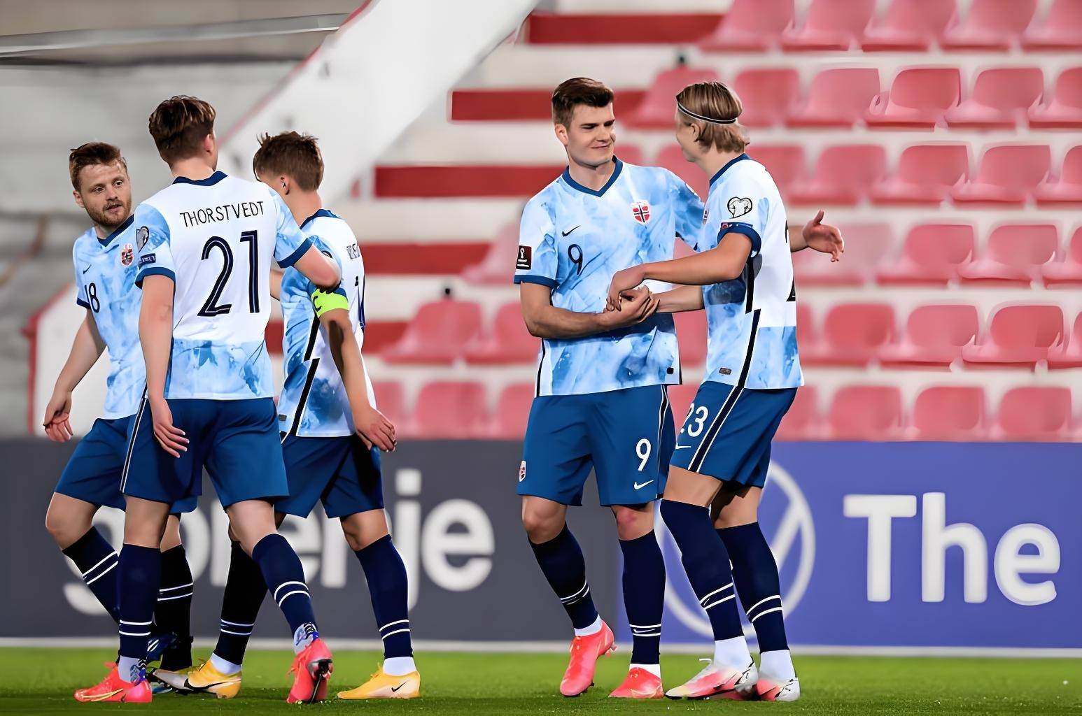 挪威对阵爱尔兰,两队实力均衡分晓未定 挪威对阵爱尔兰,两队实力均衡分晓未定