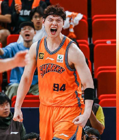 江西男篮豪取胜利之果,连胜奔向榜首之路 江西男篮豪取胜利之果,连胜奔向榜首之路