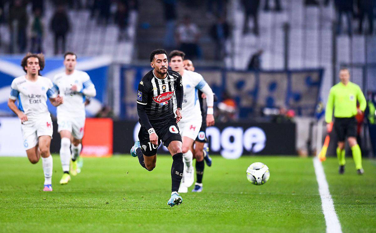 马赛客场胜利，强势回归赛场