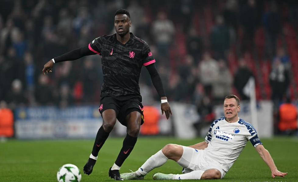 切尔西2-1淘汰雷恩，提前晋级