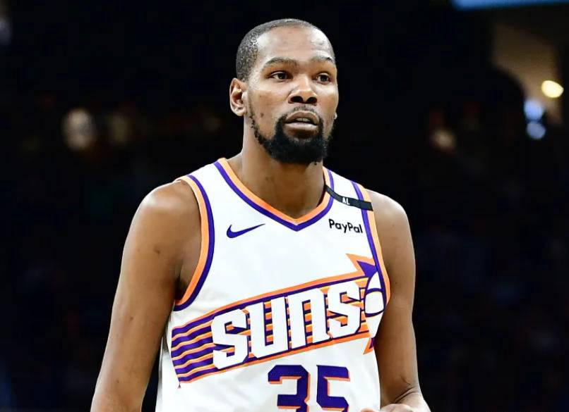 勇士客场大胜太阳，杜兰特独得29分表现出色